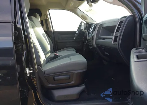 2014 Ram 1500 Express z USA, uszkodzony, nr VIN 1C6RR7KT4ES218989